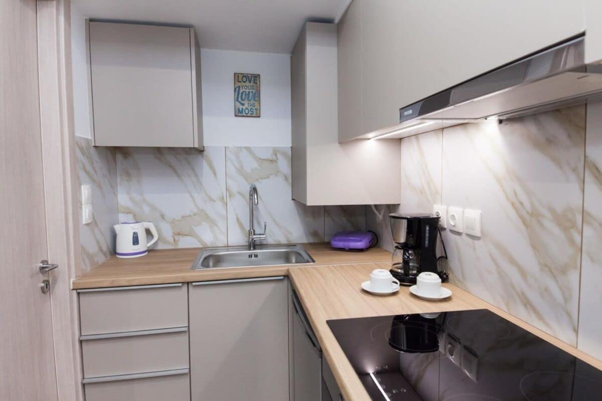 Brand New Urban Getaway Next To Megaro Mousikis Apartment Atena Exterior foto