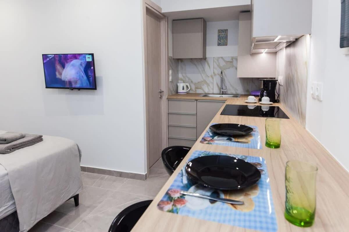 Brand New Urban Getaway Next To Megaro Mousikis Apartment Atena Exterior foto